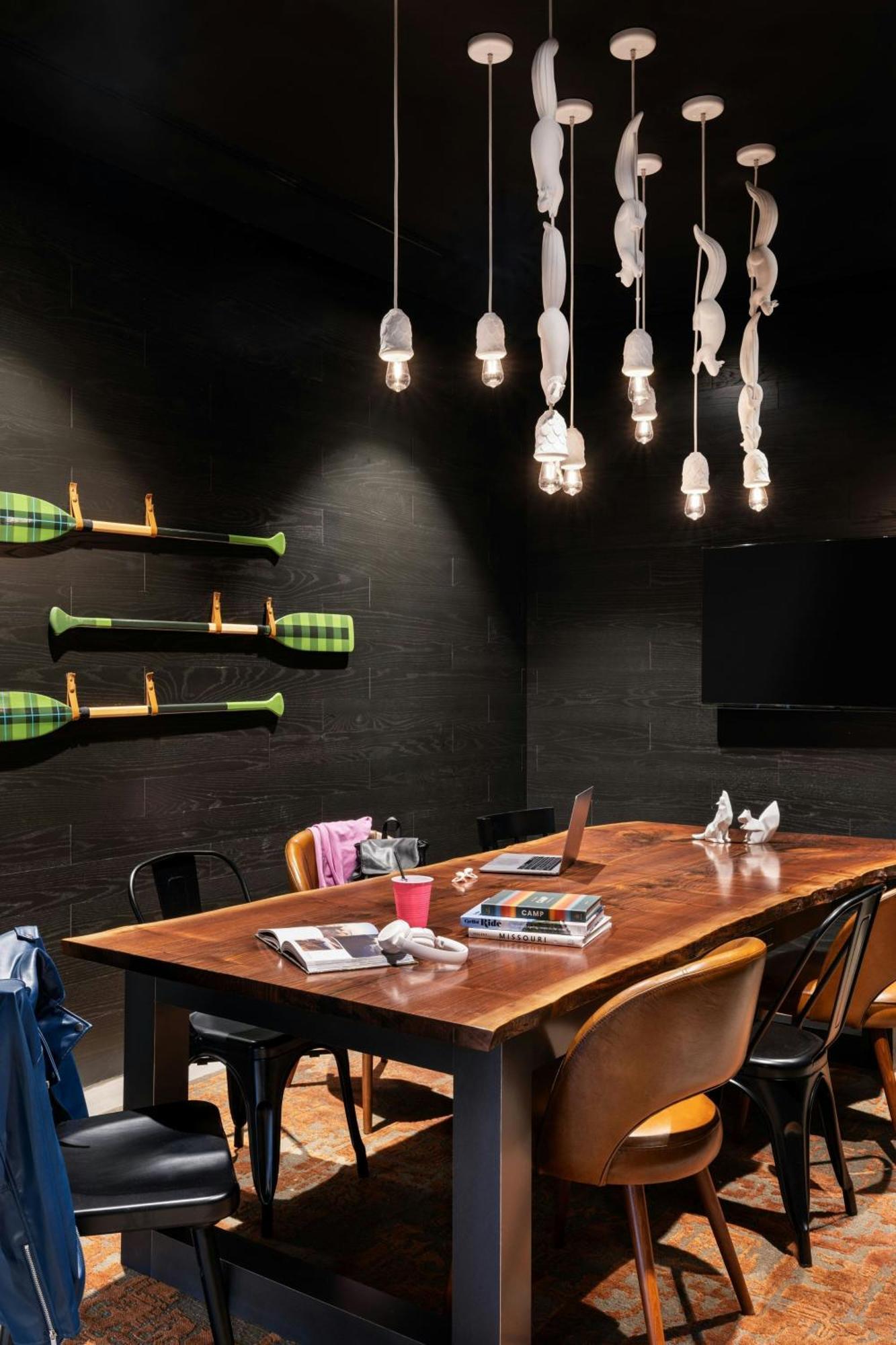 Moxy Springfield Downtown Hotel Ngoại thất bức ảnh