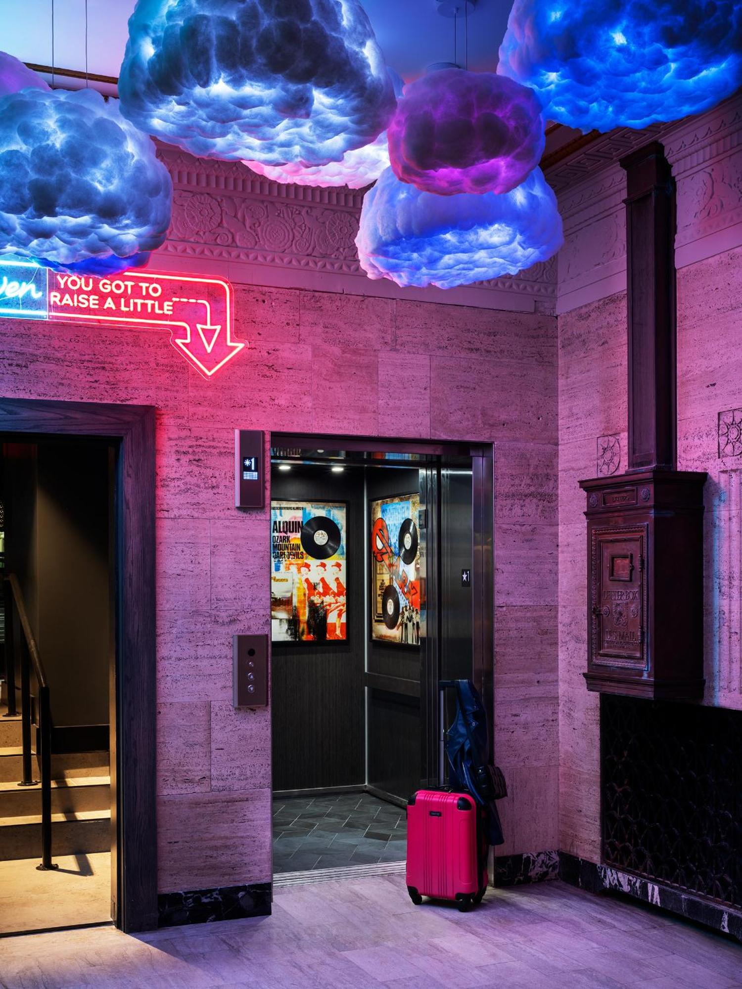 Moxy Springfield Downtown Hotel Ngoại thất bức ảnh